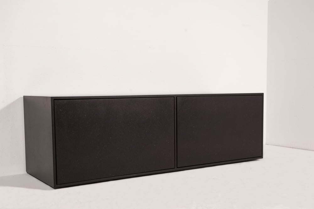 vivere-nero-reduziert-design-schweiz