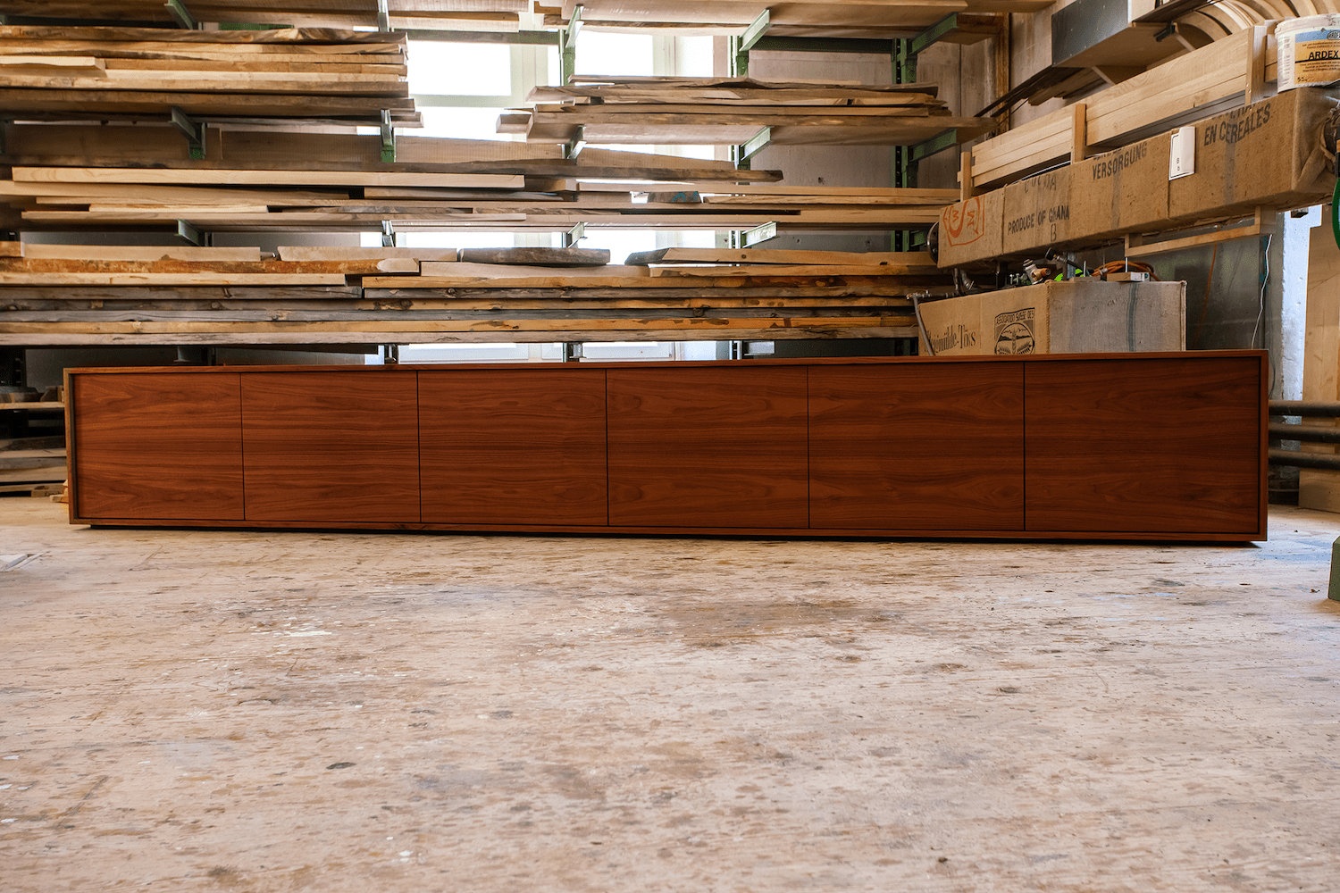 noce-sideboard-amerikanischer-nussbaum-holz